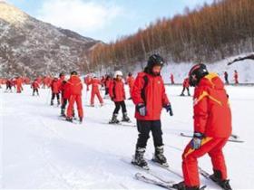 張家口崇禮區(qū)西灣子小學(xué)校長(zhǎng)張志兵：希望培養(yǎng)出專業(yè)冰雪運(yùn)動(dòng)青少年人才