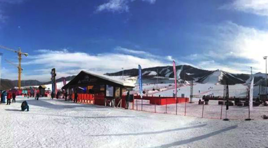 崇禮富龍滑雪場(chǎng)