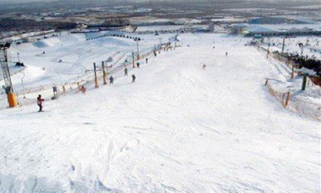 大連銘湖滑雪場(chǎng)