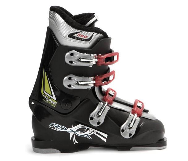 如何選擇適合自己的滑雪鞋？