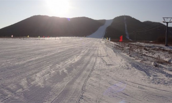 吉林延邊滿天星滑雪場(chǎng)