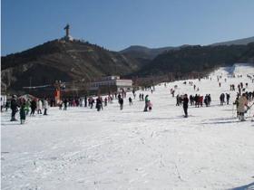 山西長治神農(nóng)滑雪場