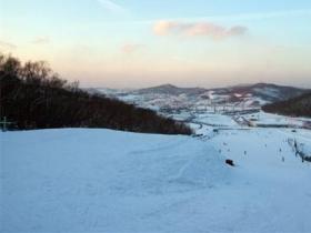 吉林銘山綠洲滑雪場(chǎng)