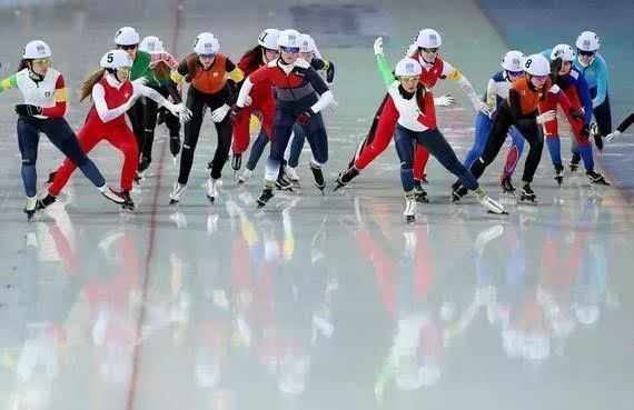 速度滑冰集體出發(fā)項目4