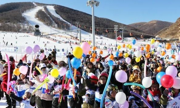 張家口借力冬奧推動冰雪經(jīng)濟“熱起來”