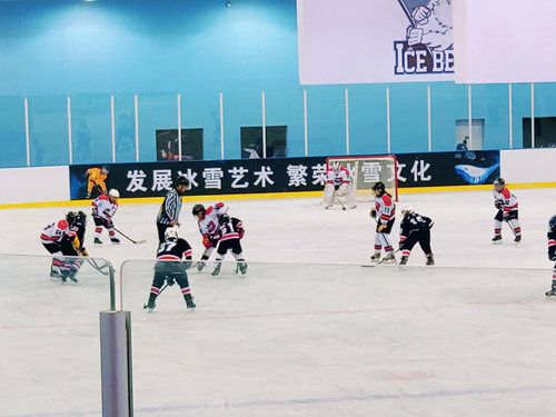 2019年徐州“奧體杯”全國(guó)青少年冰球邀請(qǐng)賽激情開戰(zhàn)2