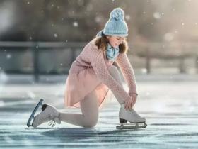 第一次滑冰怎么滑？