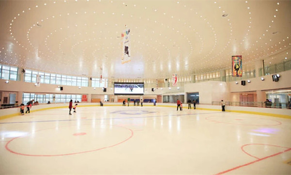 冰紛萬(wàn)象滑冰場(chǎng)