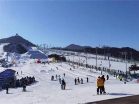 專業(yè)的滑雪場建設(shè)公司的滑雪場設(shè)計價位是多少？