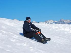 滑雪場(chǎng)雪上運(yùn)動(dòng)之雪橇了解一下