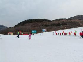 “滑雪天堂”金象山滑雪場(chǎng)都有哪些好玩的項(xiàng)目？