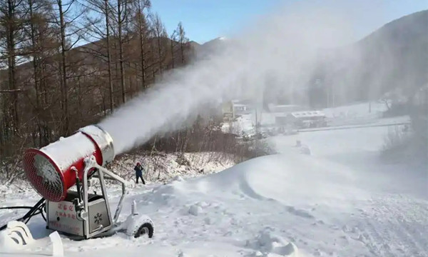 人工造雪機